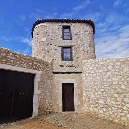 Tour Medievale Fortifiee Entierement Restaure Saint-Sever  Bagian luar foto