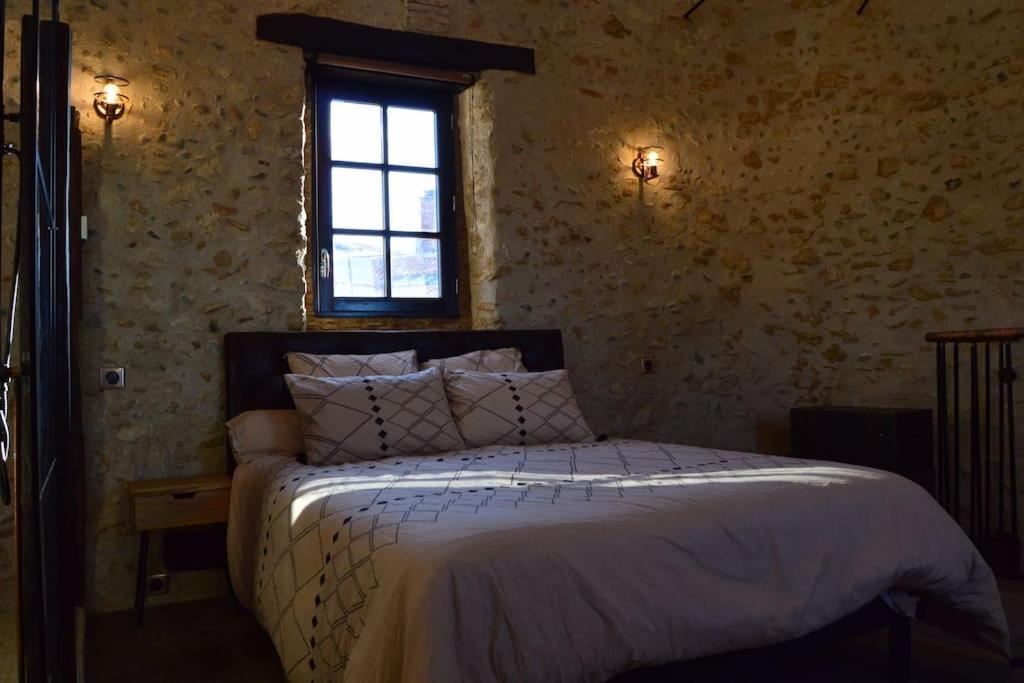 Tour Medievale Fortifiee Entierement Restaure Saint-Sever  Bagian luar foto