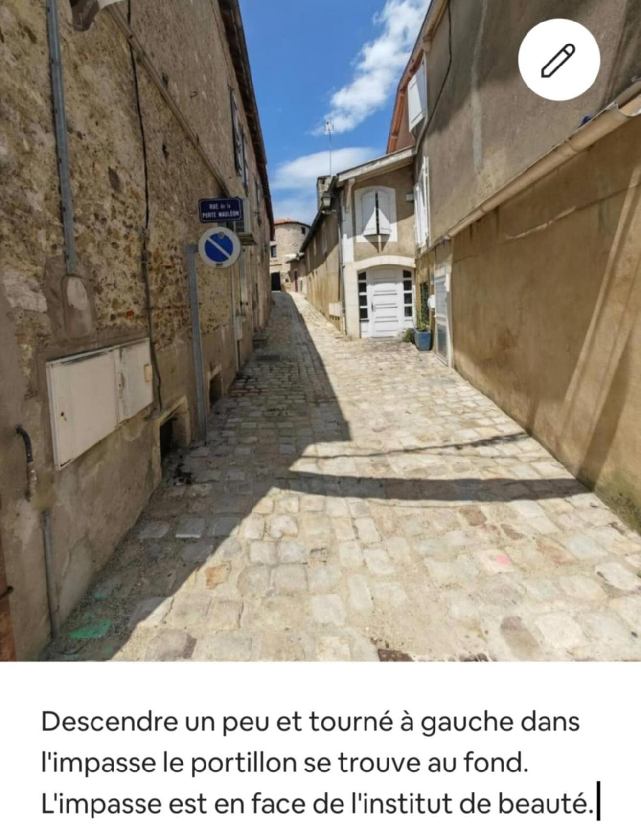 Tour Medievale Fortifiee Entierement Restaure Saint-Sever  Bagian luar foto