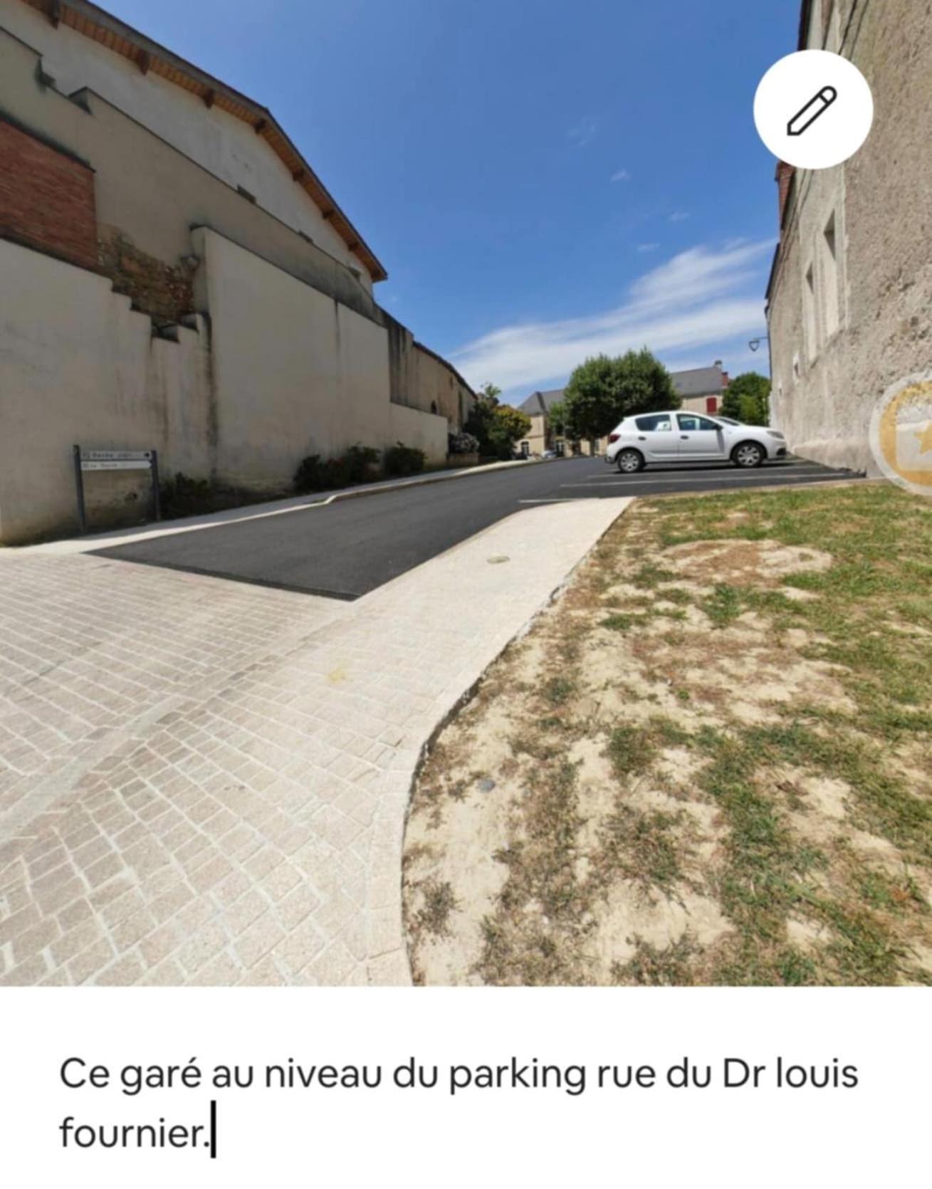 Tour Medievale Fortifiee Entierement Restaure Saint-Sever  Bagian luar foto